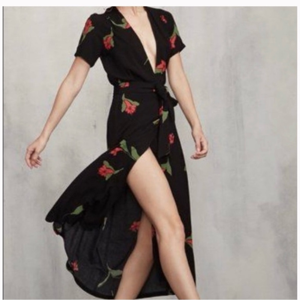 REFORMATION wrap dress - size medium